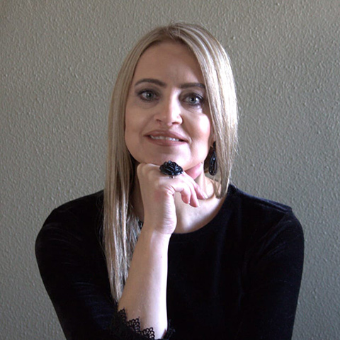 Hettie Lourens